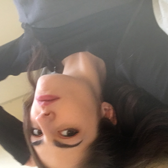 Meet your Posher, Dani - Picture 1 of 1